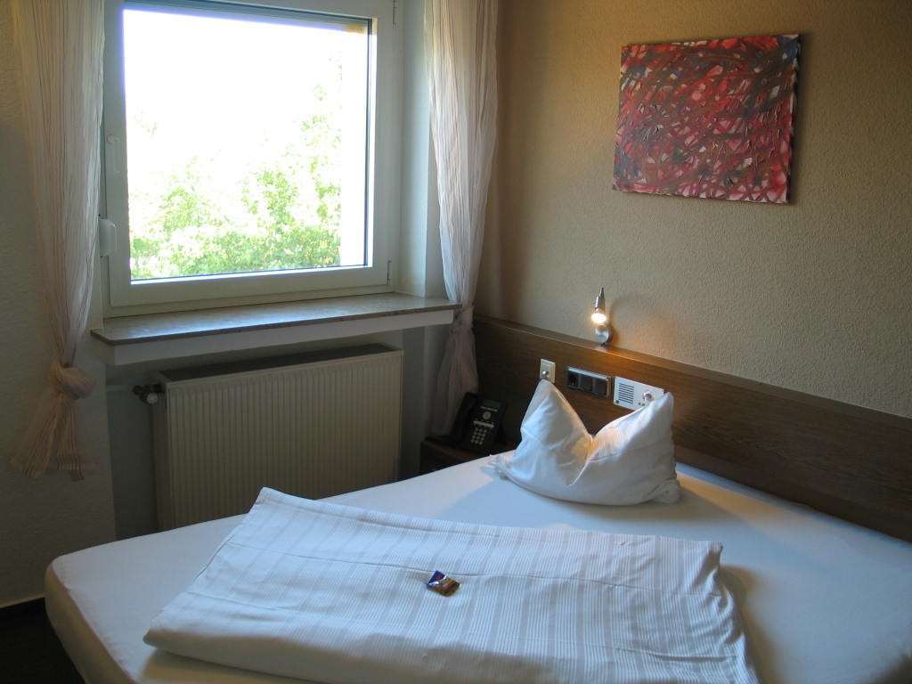 Otto'S Parkhotel Saarlouis Oda fotoğraf